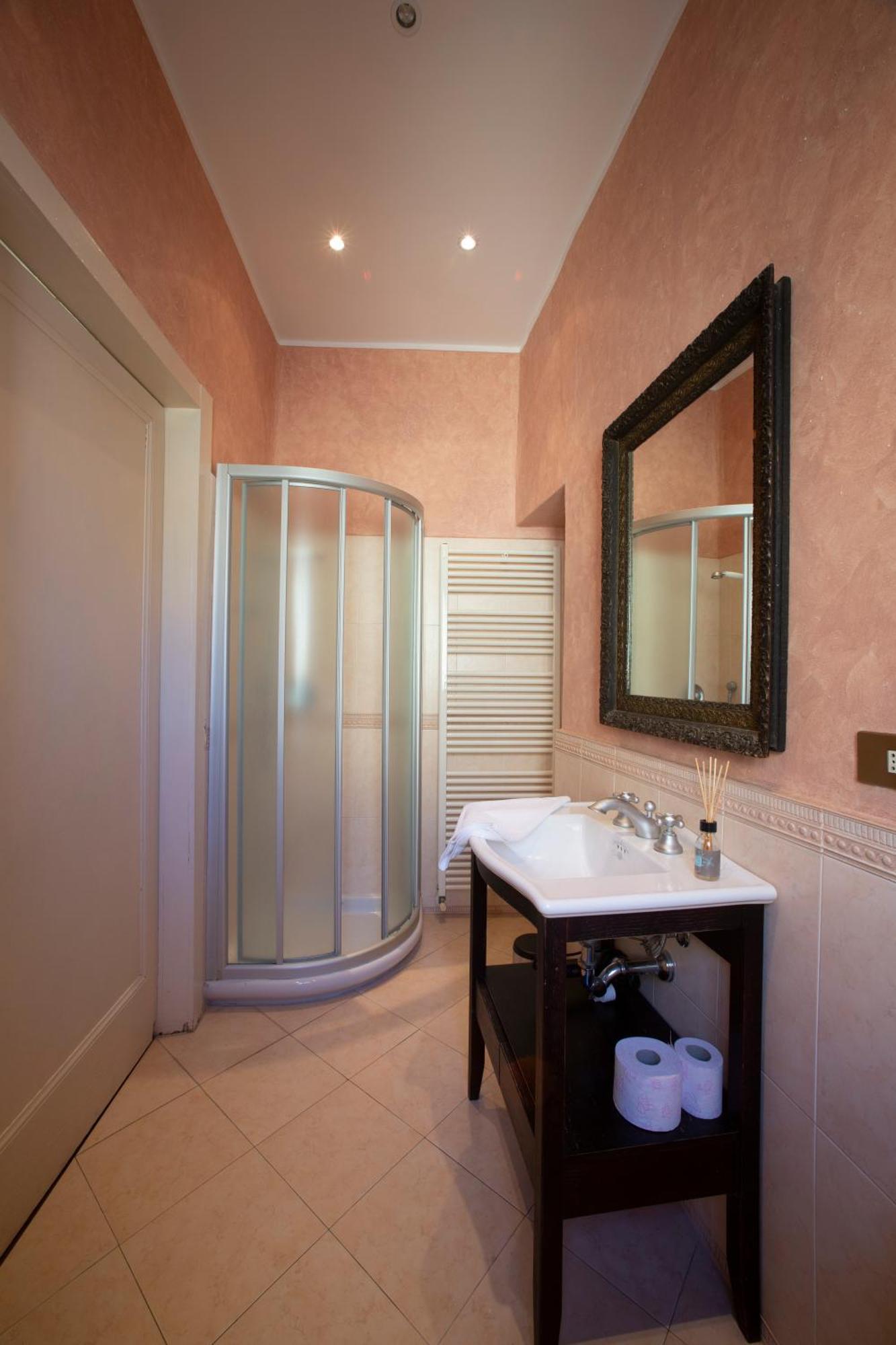Dimora Storica Vicolo Del Volto Apartment Iseo Exterior photo